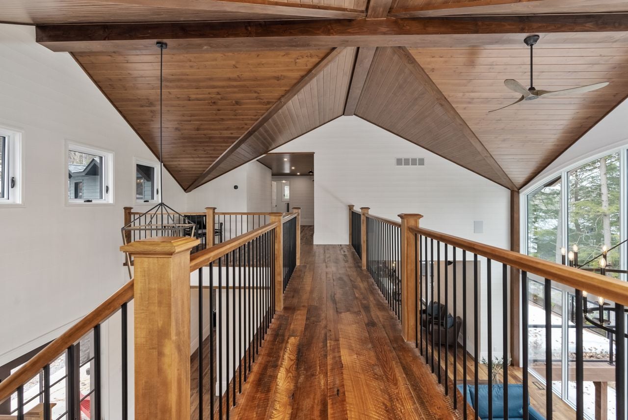toronto-life-real-estate-cottage-lake-muskoka-bala-east-bay-12 $15.2 million for a Bala compound steps from a dark-sky preserve