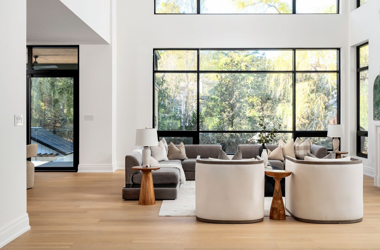 toronto-life-real-estate-south-oakville-custom-house-harvey-kalles-4 $7 million for an Oakville mansion with a balcony fireplace