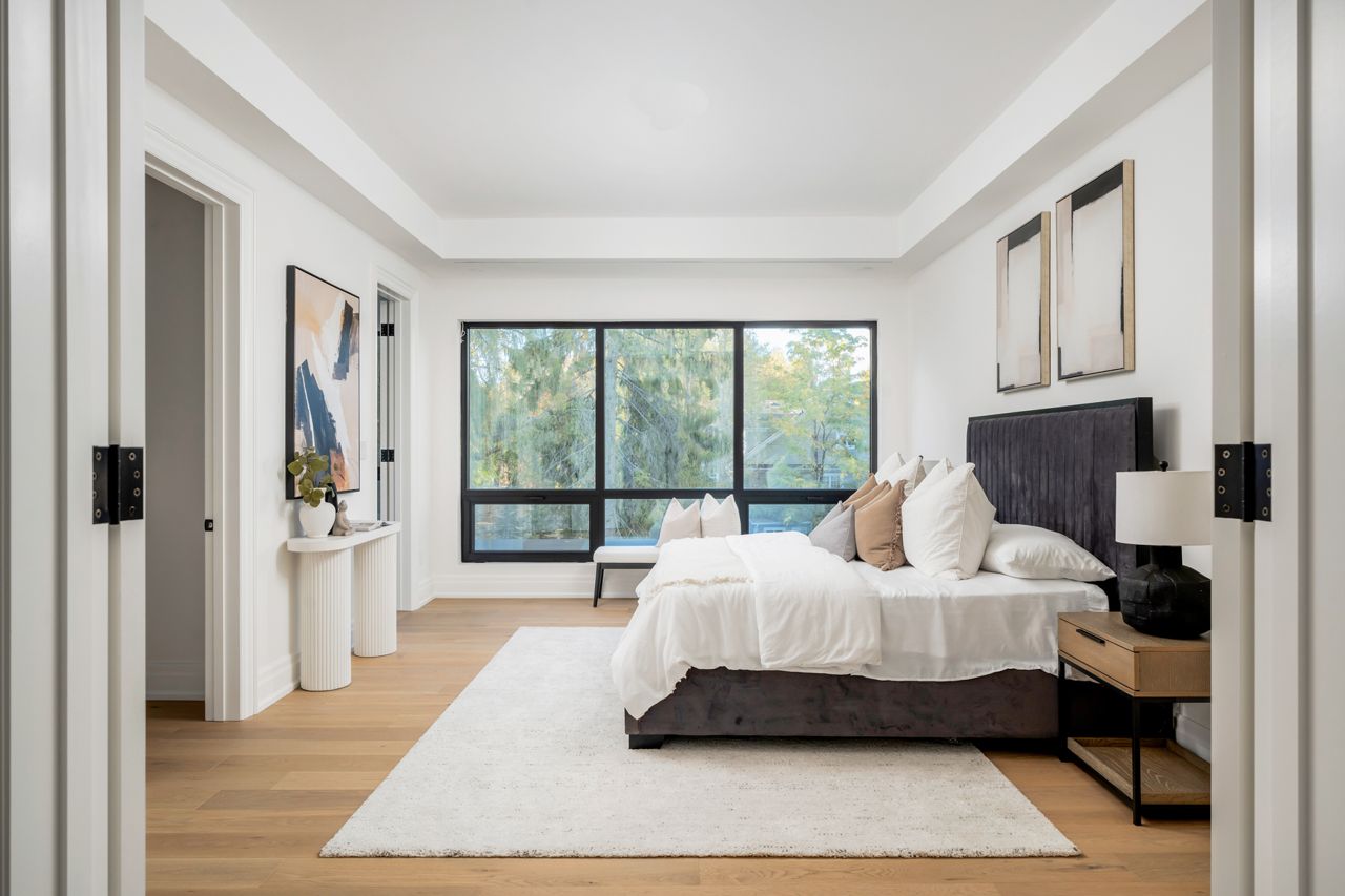toronto-life-real-estate-south-oakville-custom-house-harvey-kalles-14 $7 million for an Oakville mansion with a balcony fireplace