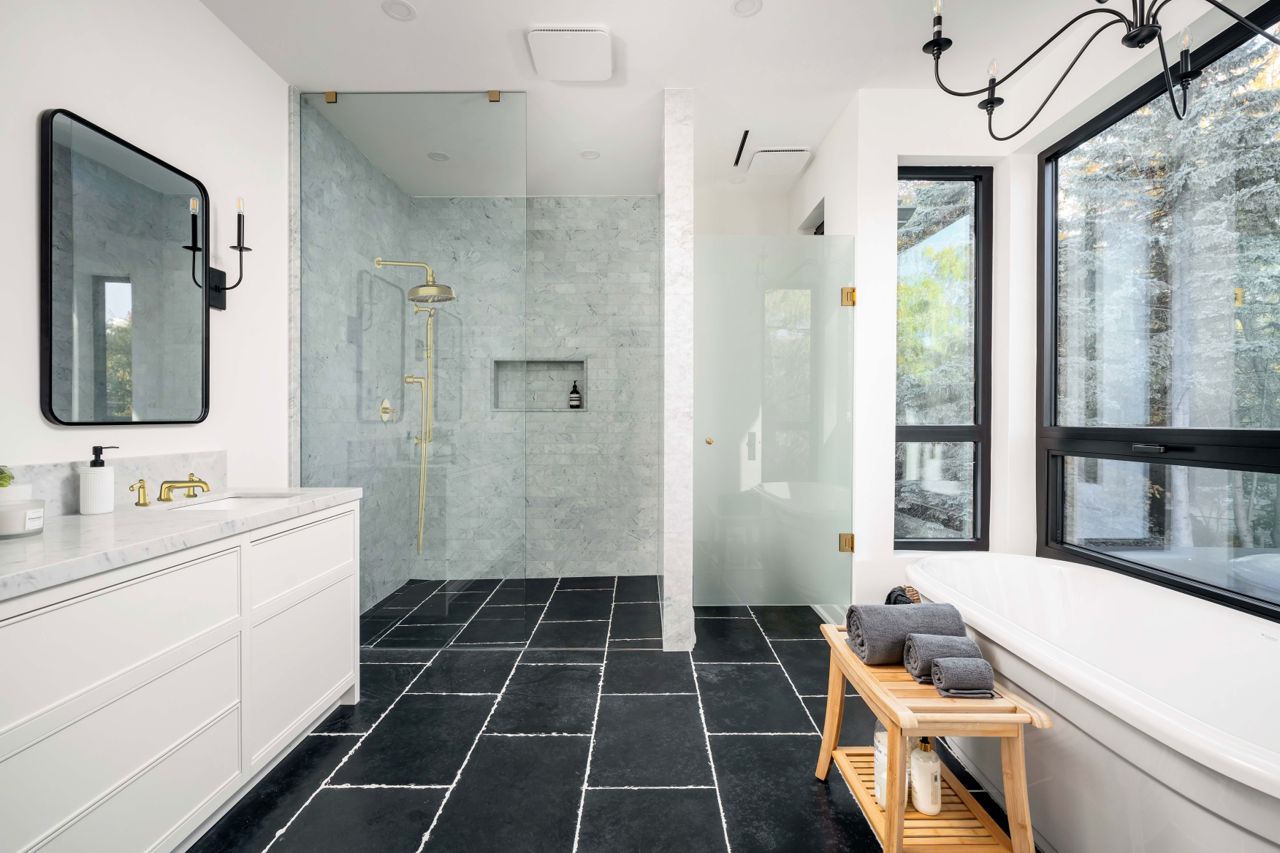 toronto-life-real-estate-south-oakville-custom-house-harvey-kalles-17 $7 million for an Oakville mansion with a balcony fireplace