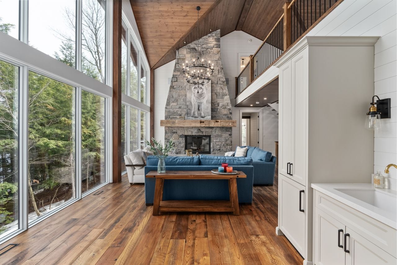 toronto-life-real-estate-cottage-lake-muskoka-bala-east-bay-4 $15.2 million for a Bala compound steps from a dark-sky preserve