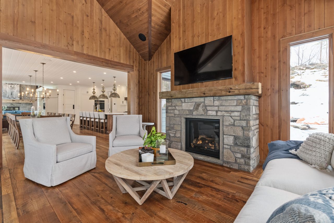 toronto-life-real-estate-cottage-lake-muskoka-bala-east-bay-7 $15.2 million for a Bala compound steps from a dark-sky preserve