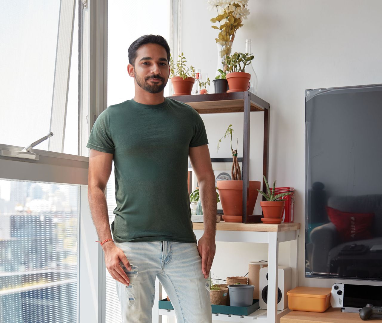 This bachelor wanted to be free from roommates. He found his new place just down the street