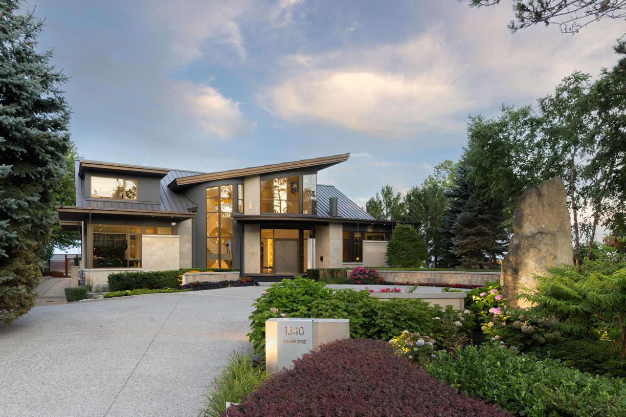 For Sale: 1540 Watersedge Road