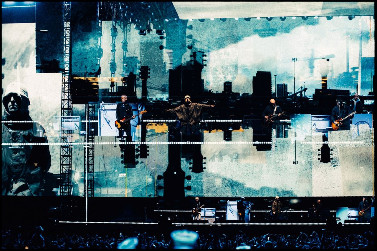 Oasis at Rogers Stadium, reviewed: "Wonderwall," bucket hats and light jabs from the Gallagher brothers