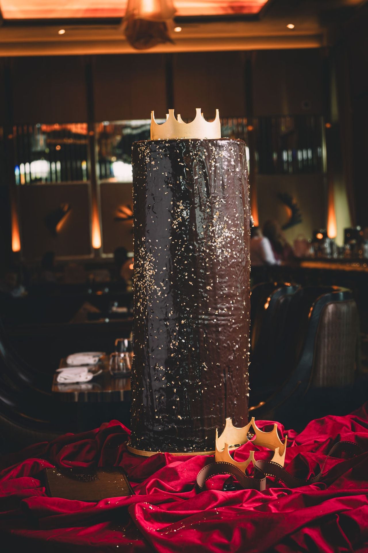 トップス LGB TK15 CHOCOLATE The St. Regis Hotel is selling $500 pieces of cake for TIFF