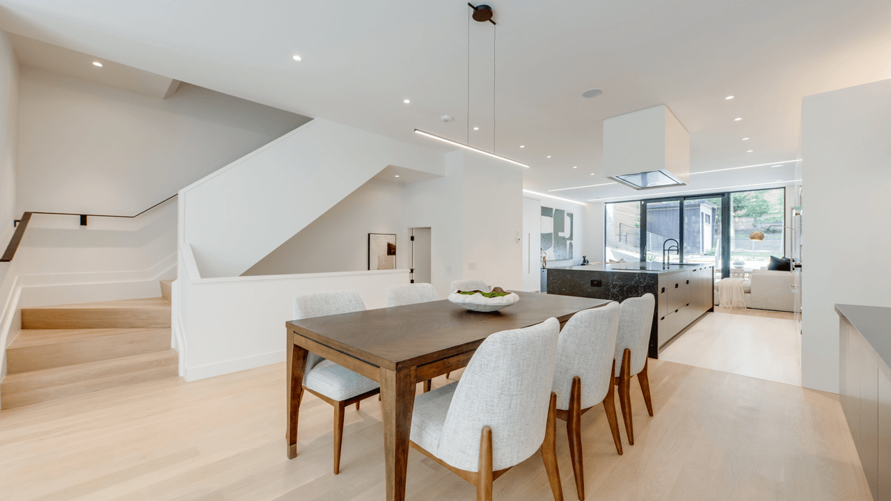 For Sale: 174 Kenilworth Avenue