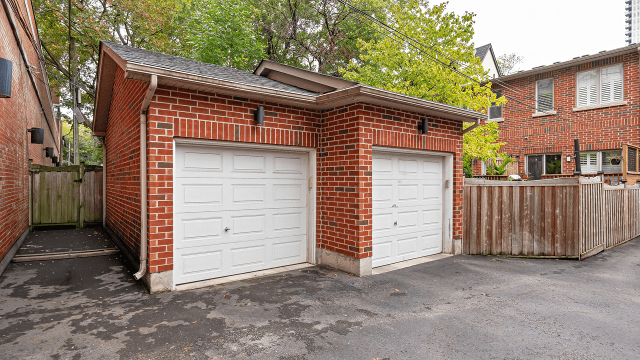 For Sale: 463 Shuter St
