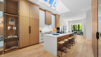 For Sale: 21 Glen Davis Cres