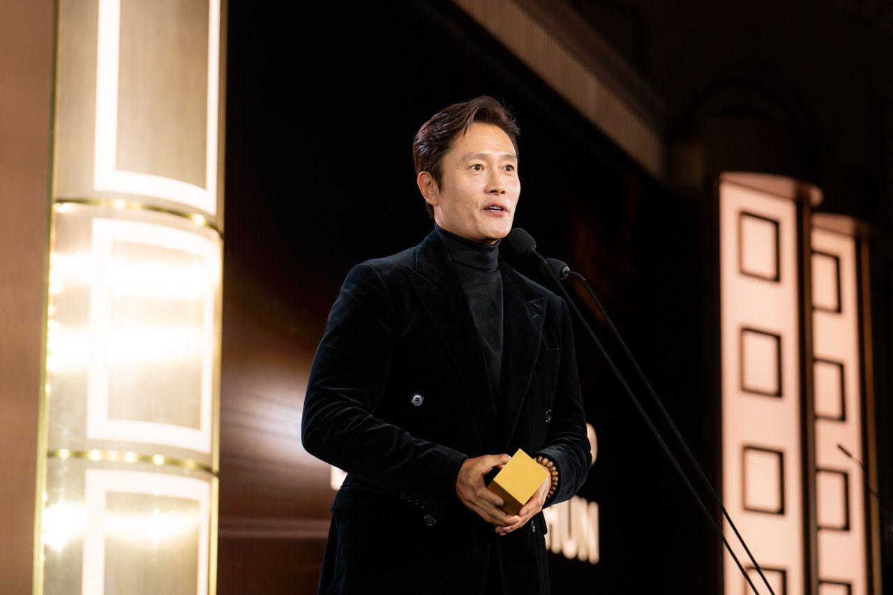 Catherine O'Hara, Guillermo del Toro and Idris Elba were honoured at the 2025 TIFF Tribute Awards