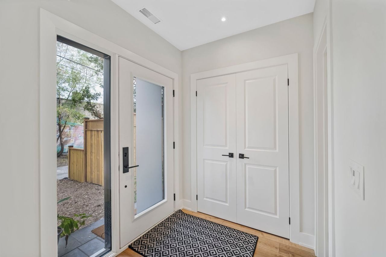 Inside a laneway suite in Danforth Village that cost only $50,000 to ...
