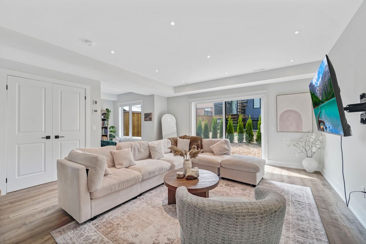 Inside a laneway suite in Danforth Village that cost only $50,000 to ...