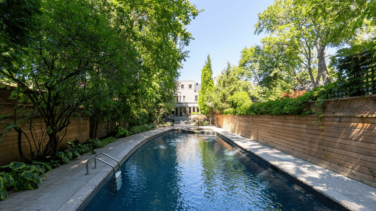 For Sale: 123 South Drive