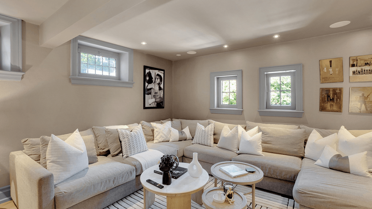 For Sale: 123 South Drive