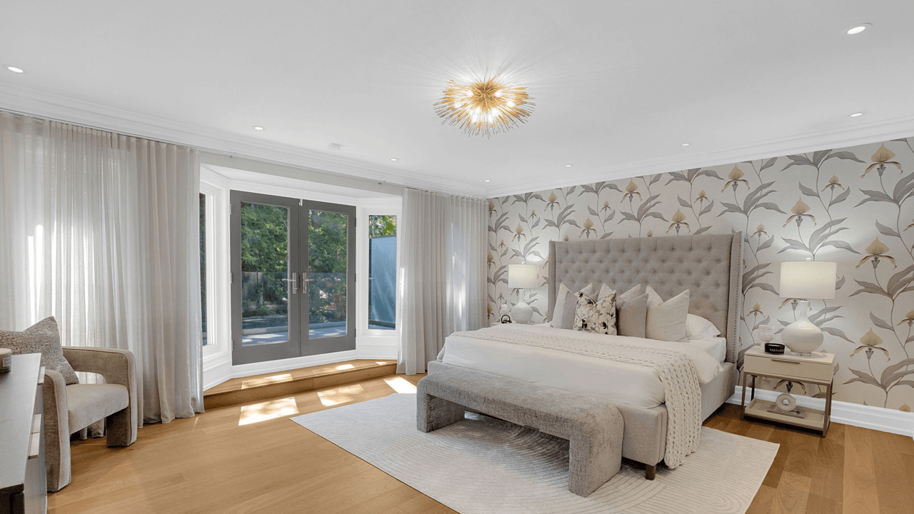 For Sale: 123 South Drive