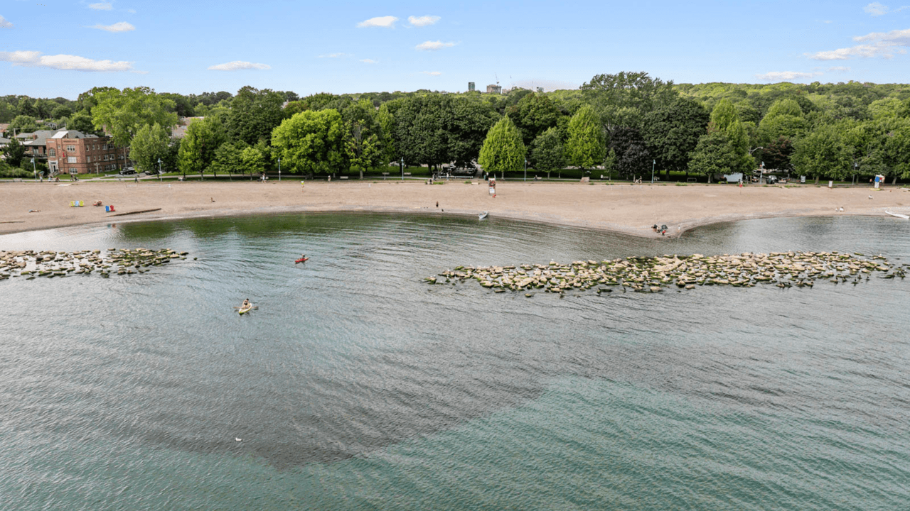 For Sale: 62 Hubbard Blvd