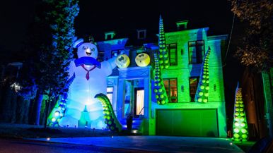 This midtown dad may be Toronto's King of Halloween