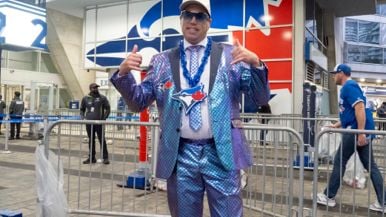 The best outfits worn by Blue Jays fans at game six, ranked