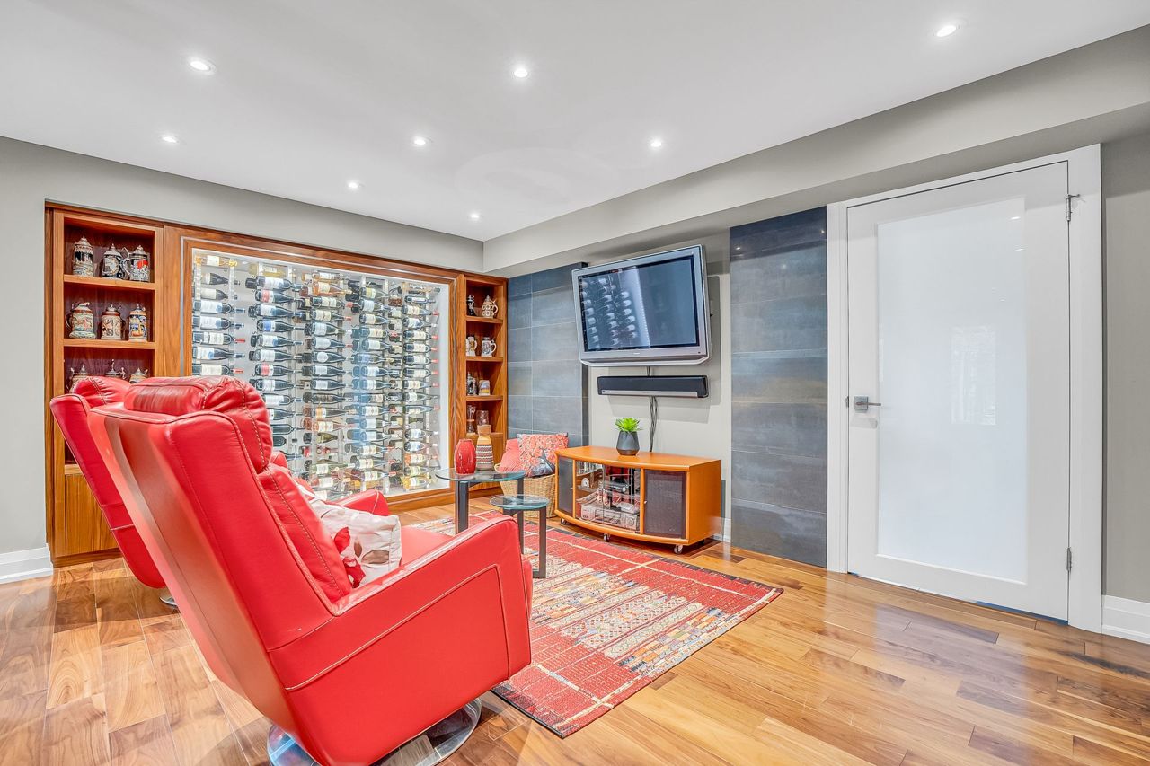 toronto-life-real-estate-parkwoods-oconnor-hills-uptown-don-valley-ravine-home-11 $3.3 million for a modernist marvel uptown with poolside change rooms and a wine cellar that glows