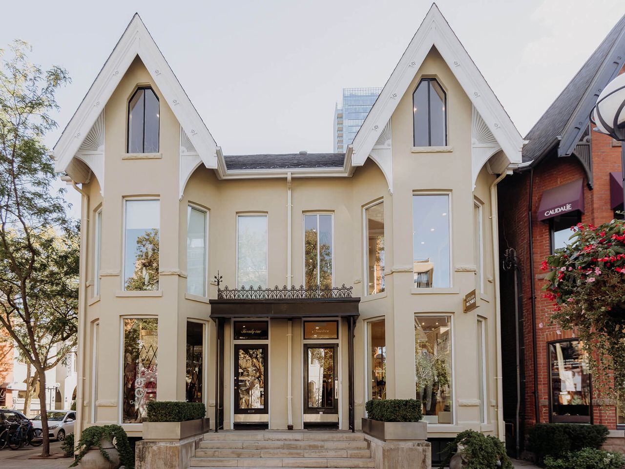 Fall for fashion must-haves in Bloor-Yorkville this autumn