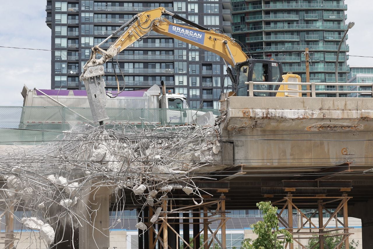 This stretch of Gardiner construction is about to finish early