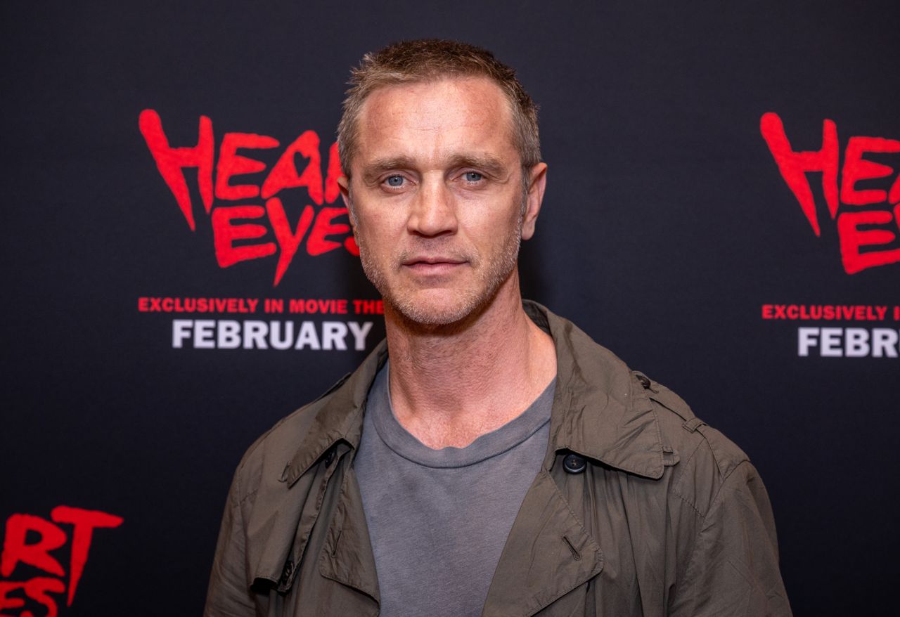 Devon Sawa has been a Jays fan all along