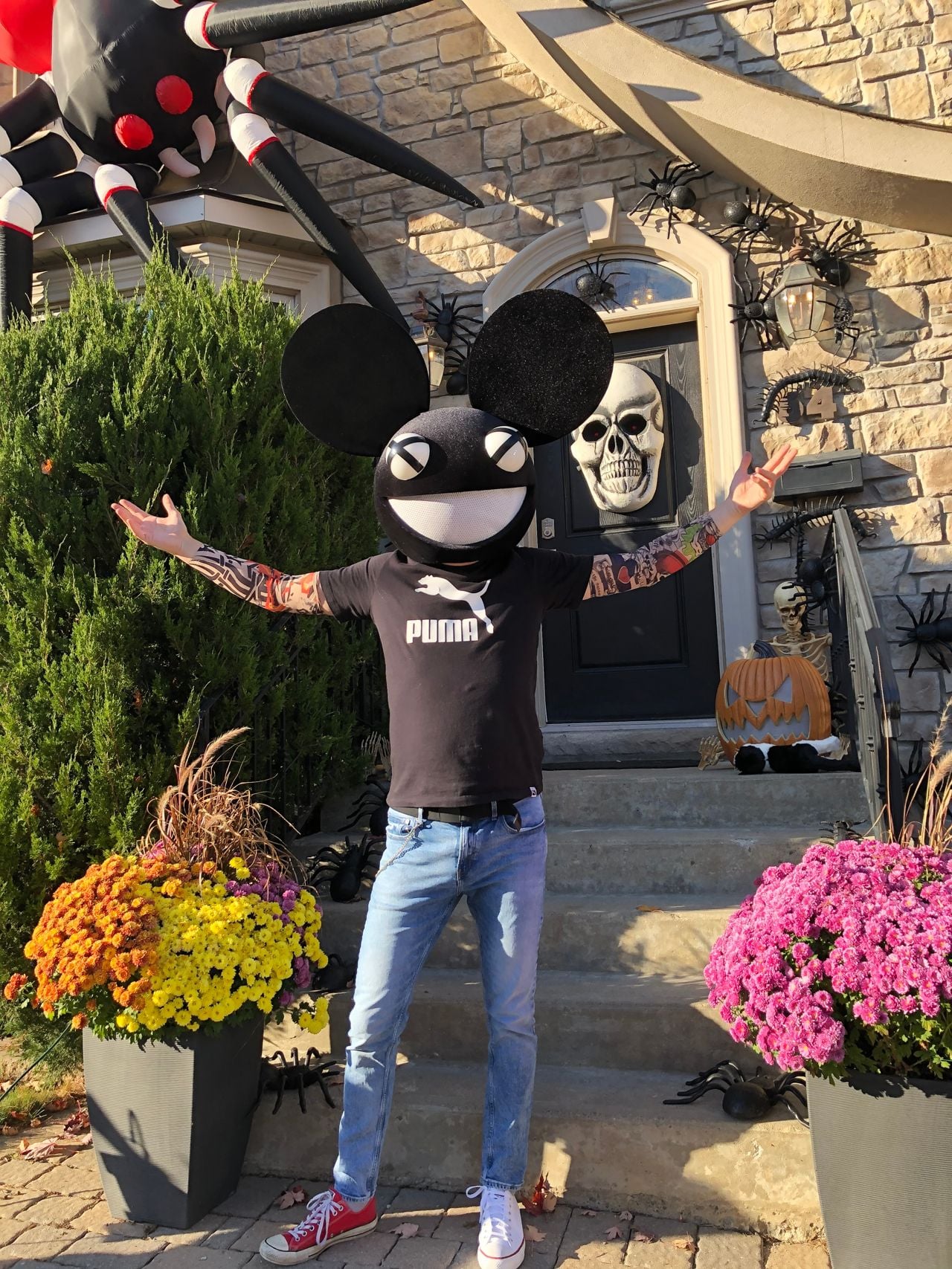 This midtown dad may be Toronto's King of Halloween