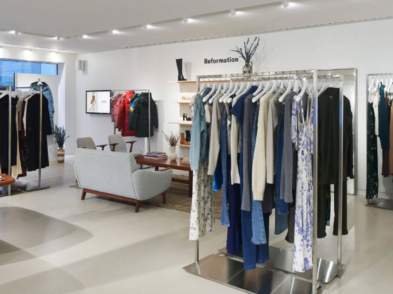Fall for fashion must-haves in Bloor-Yorkville this autumn