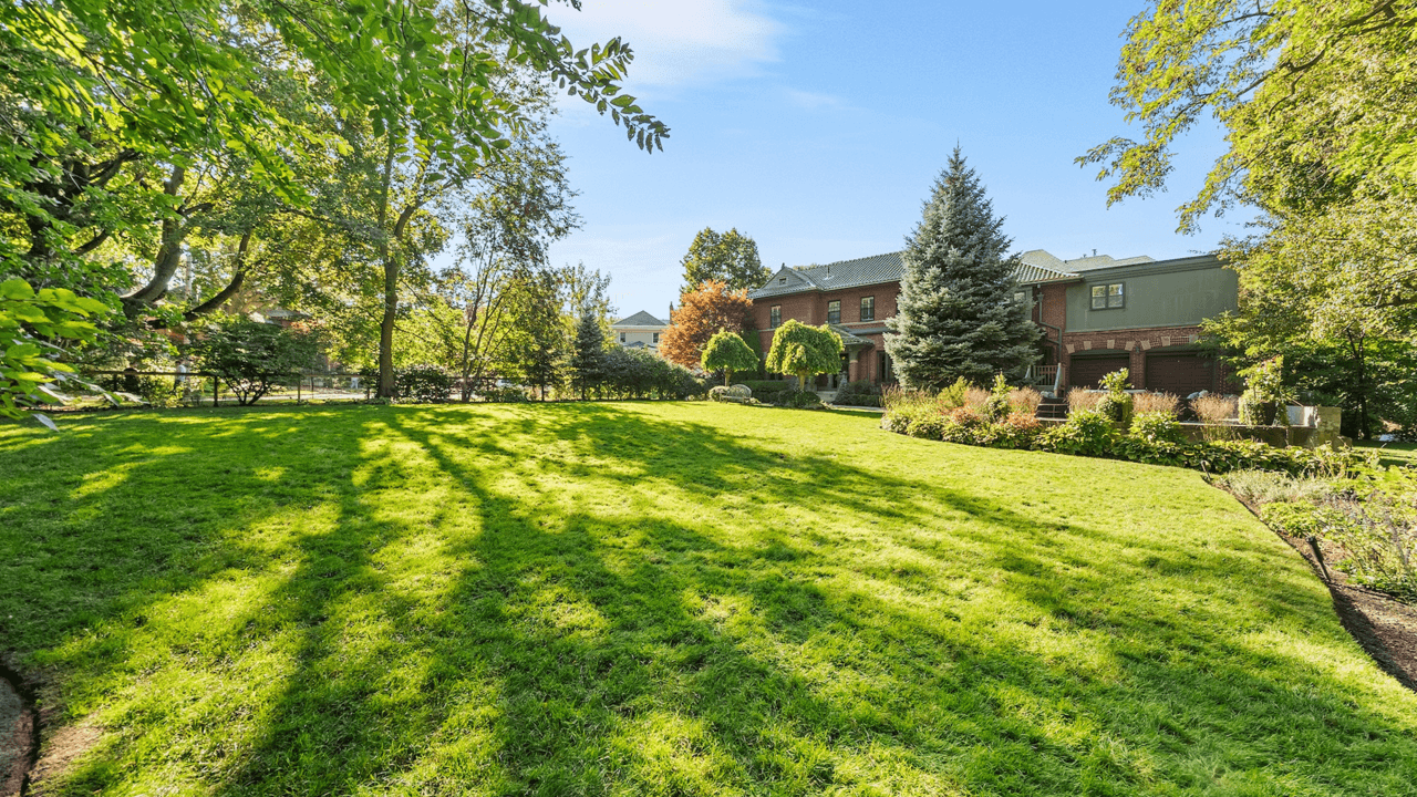 For Sale: 133, 135 & 139 Hudson Drive