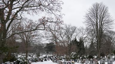 Two thieves pretended to be grieving relatives so they could access GTA mausoleums