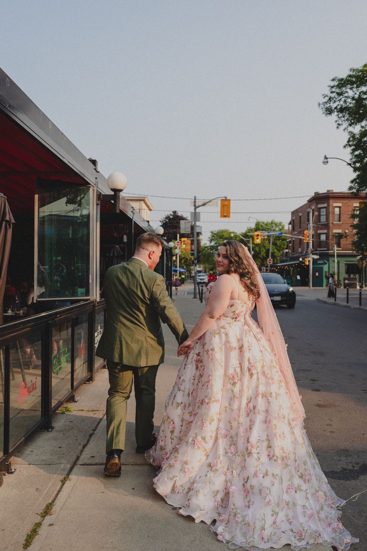 Real Weddings: Inside a movie-themed bash at the Revue Cinema
