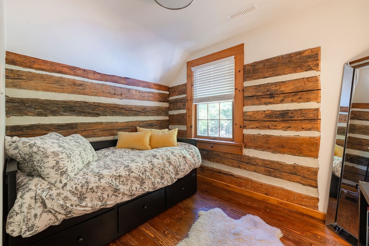 toronto-life-real-estate-surreal-king-city-200-year-oldlog-cabin-11 Surreal Estate: $2.9 million for a log cabin hidden in the forested hills of King Township