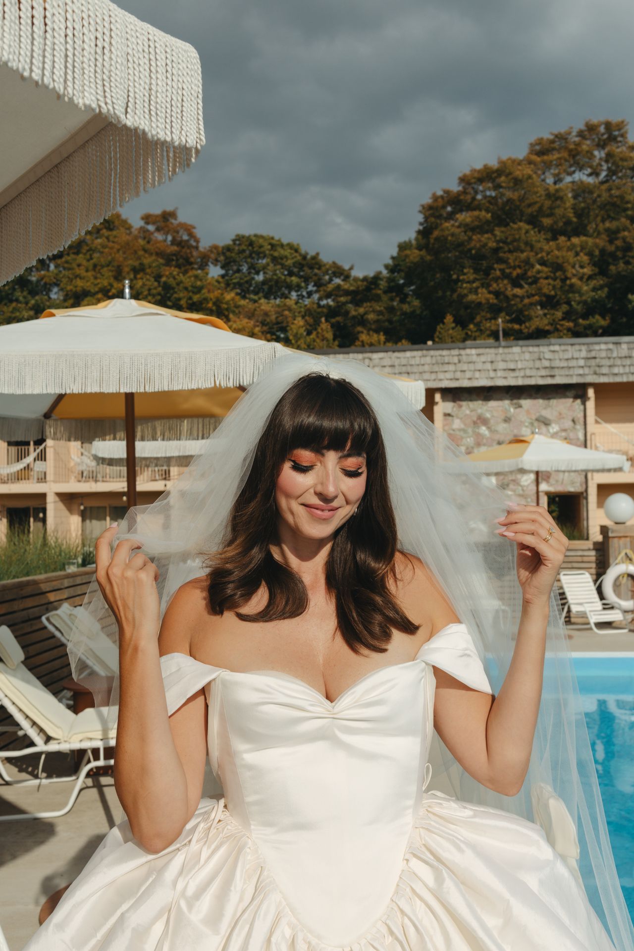 Real Weddings: Inside a kitschy art-filled celebration at the June Motel