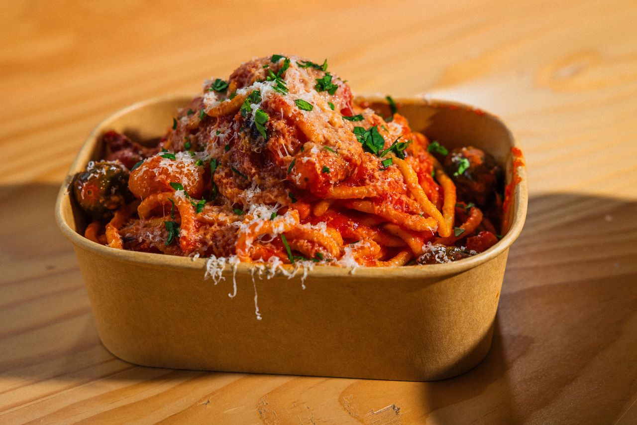 Spaghetti with tomato sauce