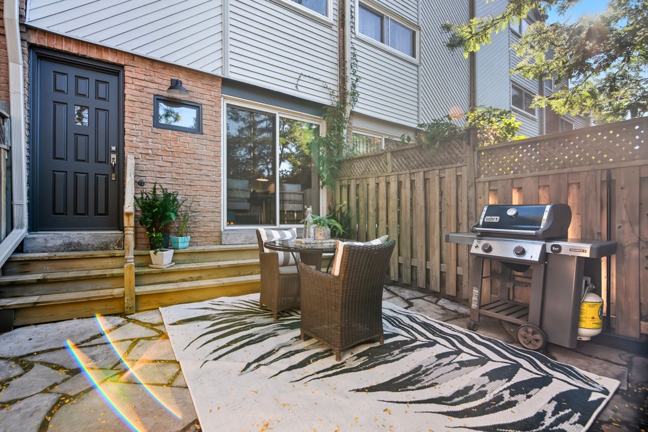 toronto-life-under-asking-condo-market-annex-woodbine-bellwoods-11 Under Asking: “Condos sitting cold is the new norm.” Three agents on why they sold at a discount