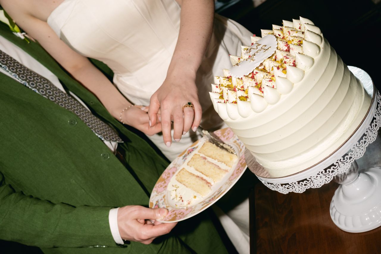 Real Weddings: Inside the city hall wedding of two TTC superfans