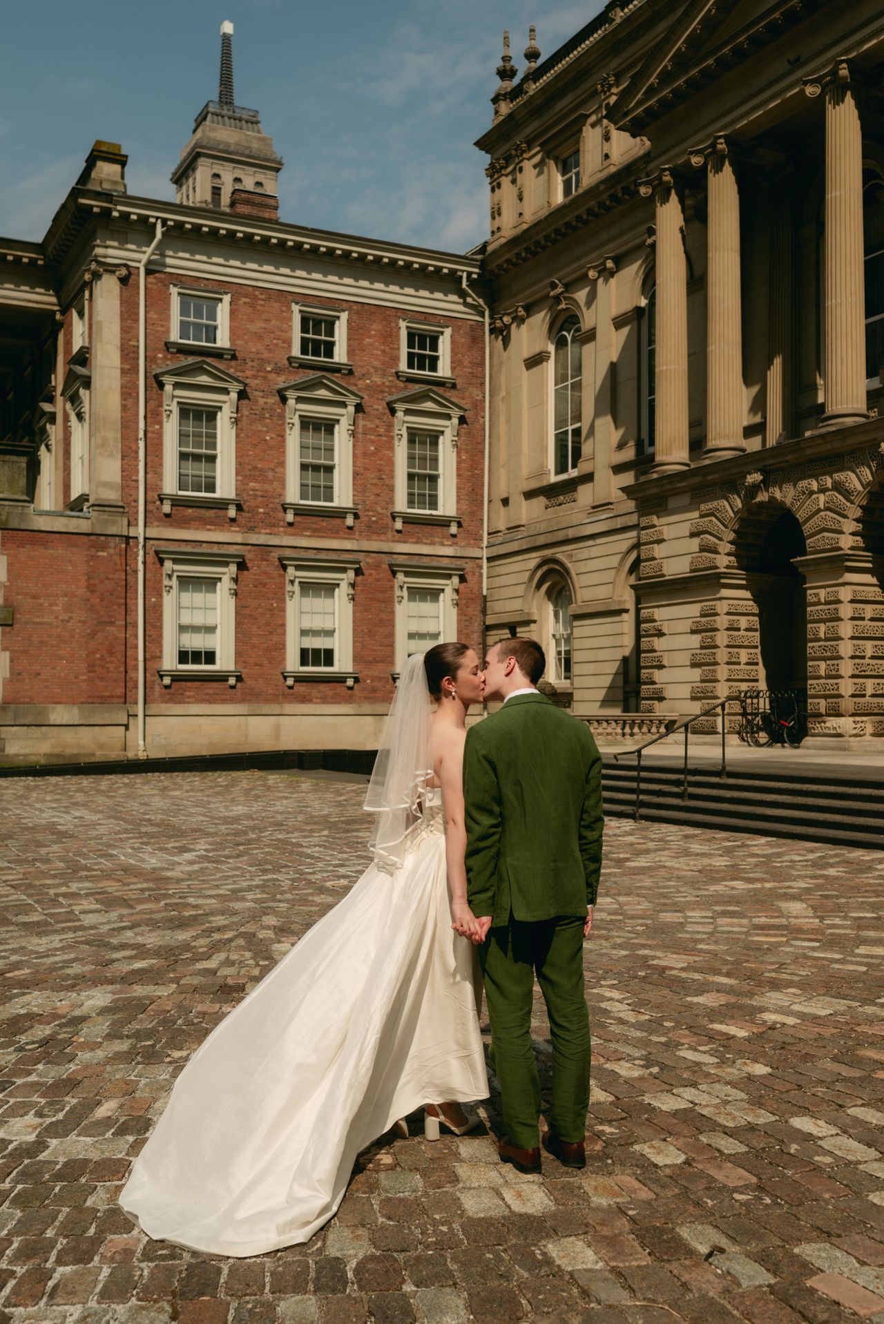 Real Weddings: Inside the city hall wedding of two TTC superfans