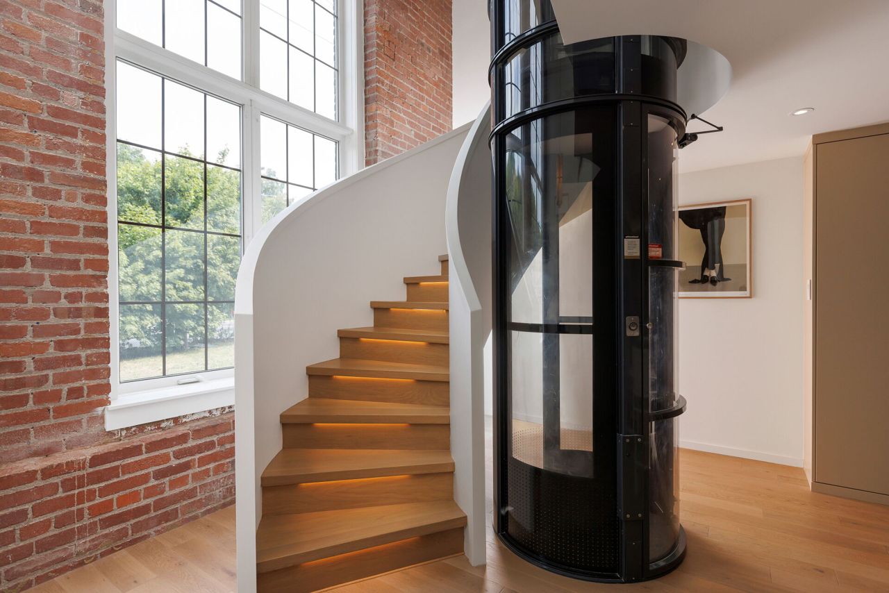 toronto-life-junction-wallace-emerson-conversion-auto-factory-dovercourt-village-7 $3.3 million for a west-end steel factory conversion with a staircase that snakes around an elevator