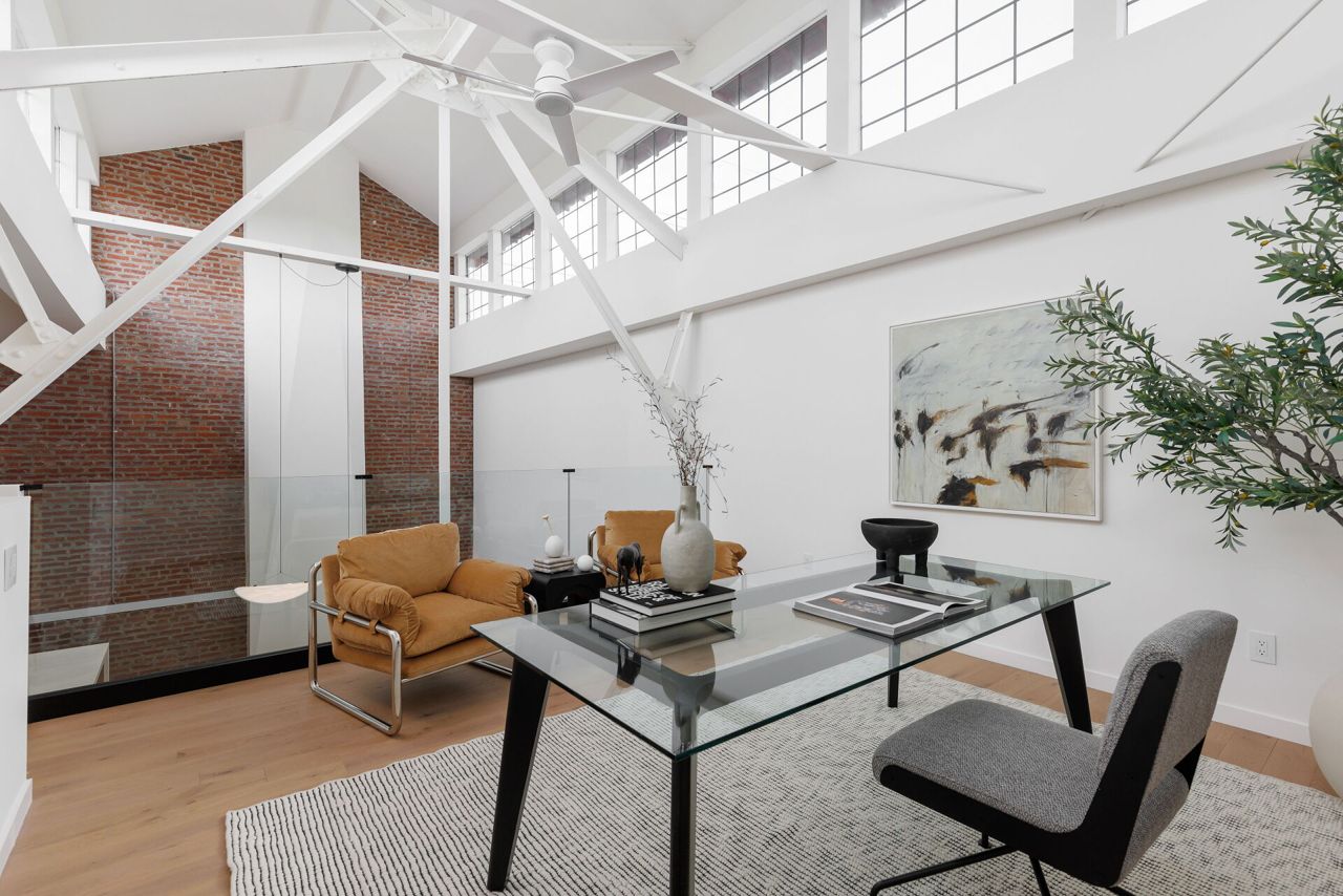 toronto-life-junction-wallace-emerson-conversion-auto-factory-dovercourt-village-17 $3.3 million for a west-end steel factory conversion with a staircase that snakes around an elevator