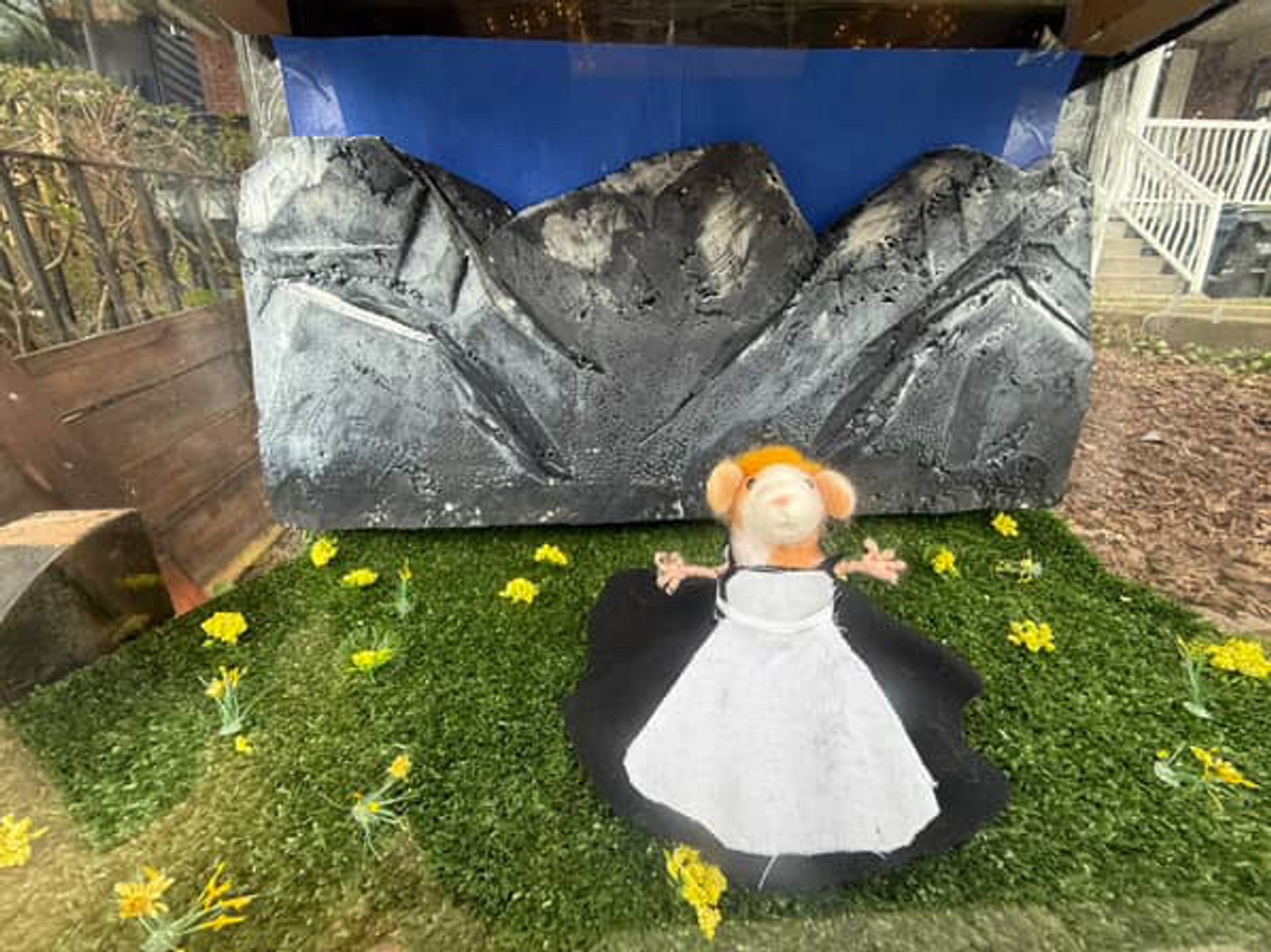 A Toronto artist is recreating famous film scenes in miniature, and the stars are mice