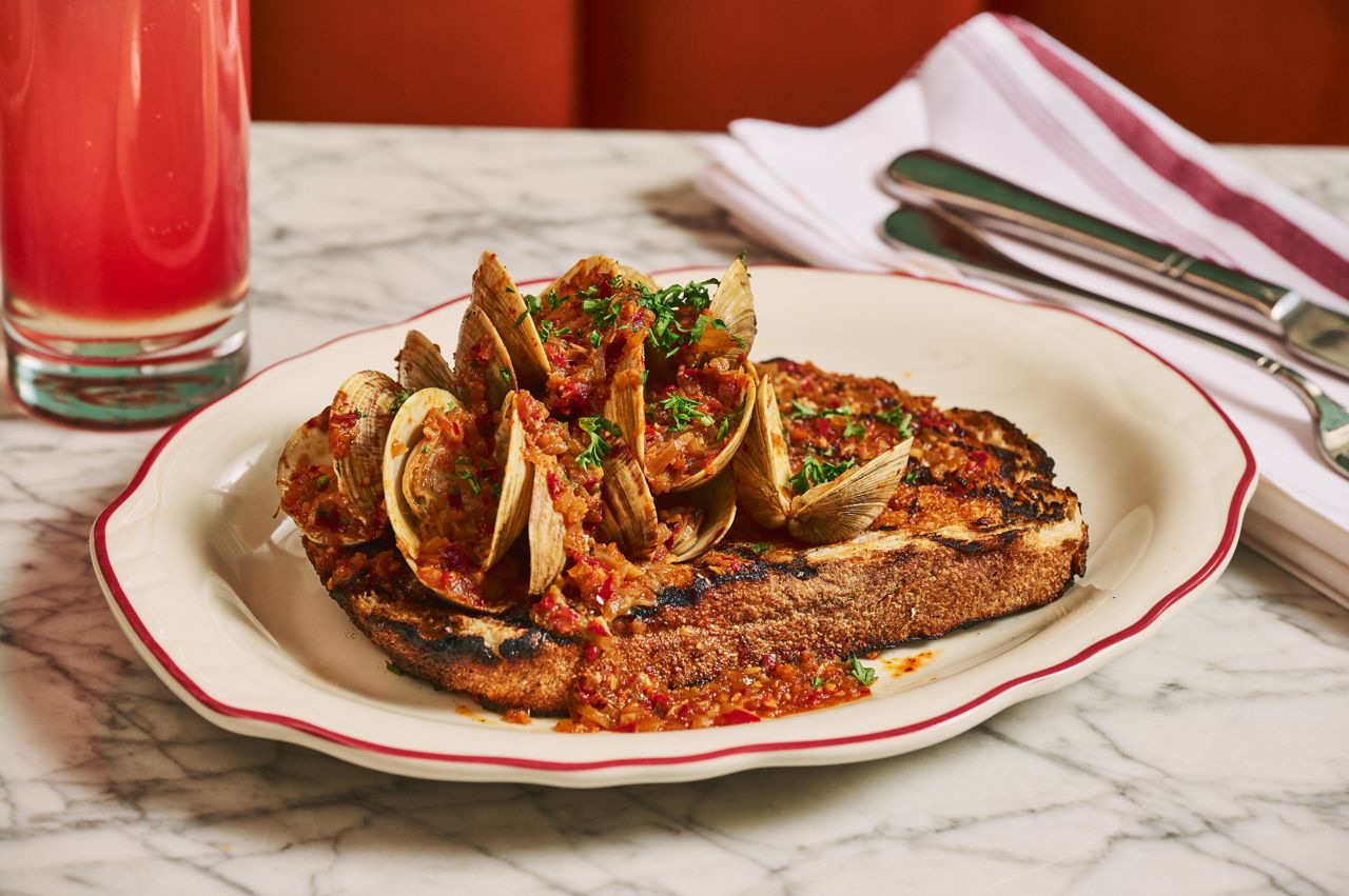 Clams on toast