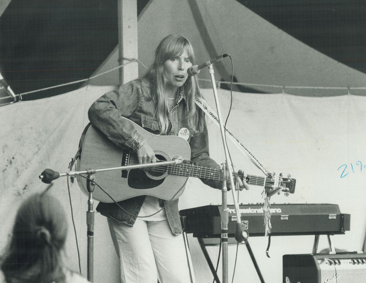 A film legend will star as Canadian folk icon Joni Mitchell in a new biopic