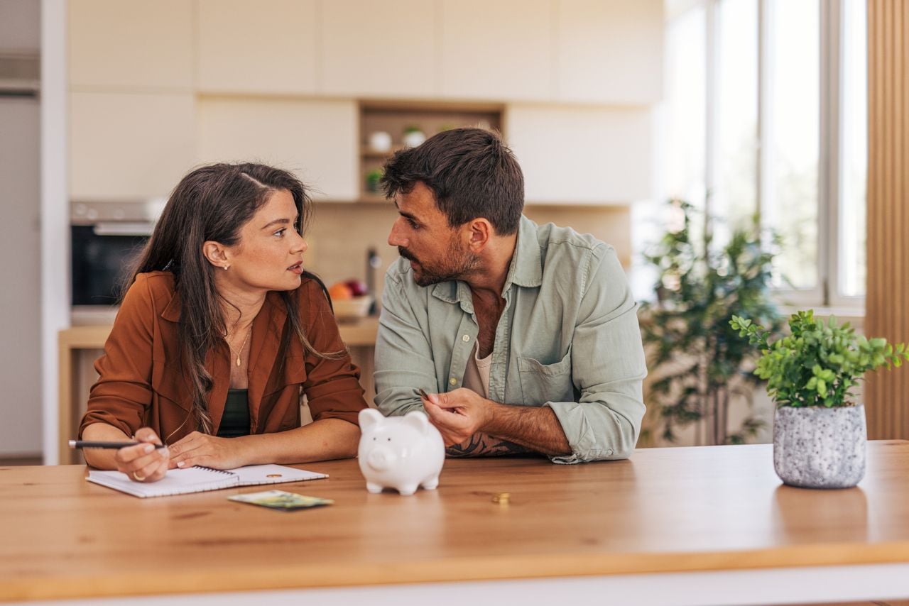 More Canadian couples are fighting—and even considering divorce—over finances