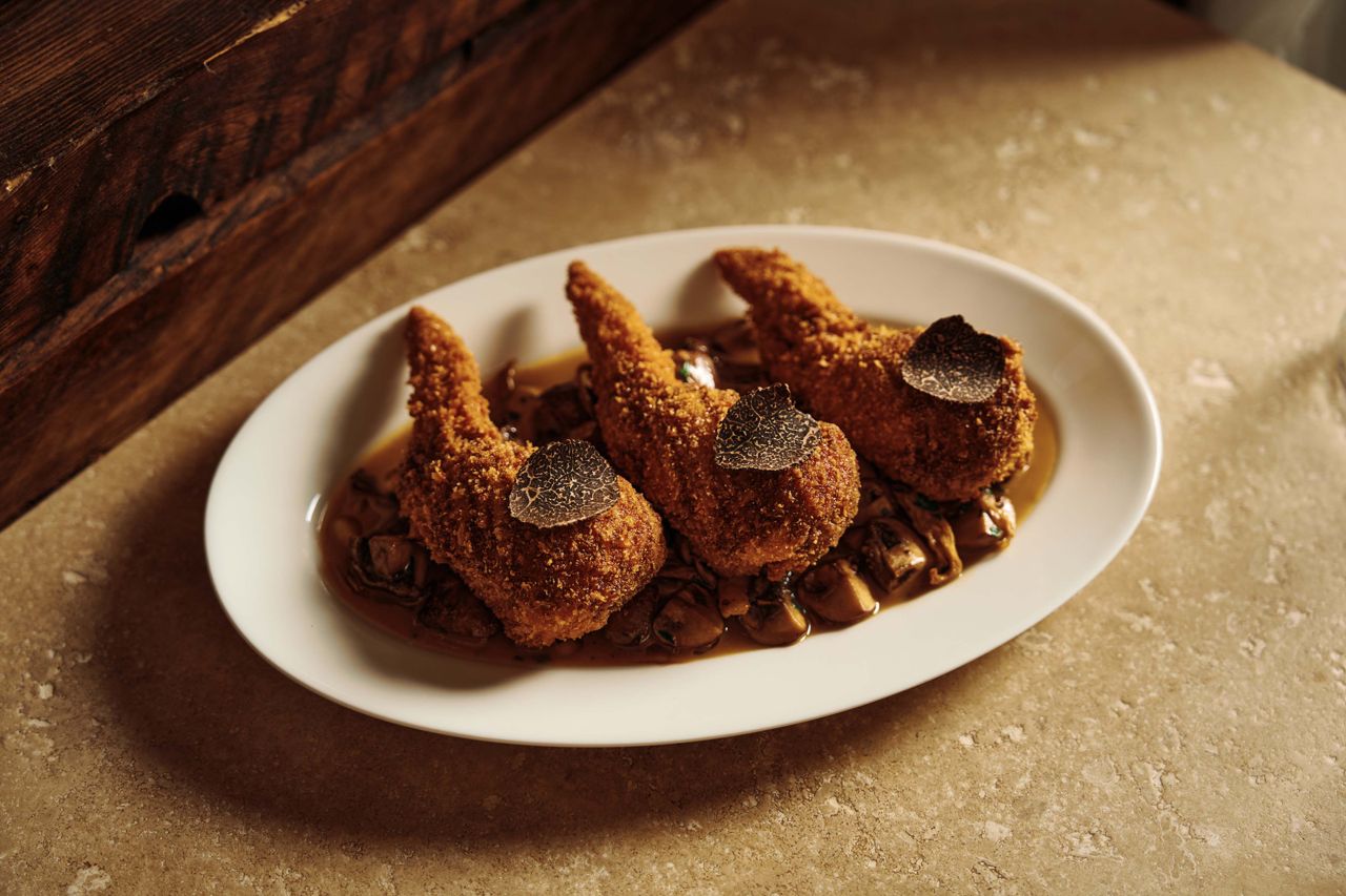 Stuffed chicken wings