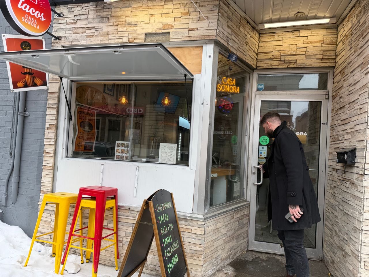 The exterior of Tacos Casa Sonora
