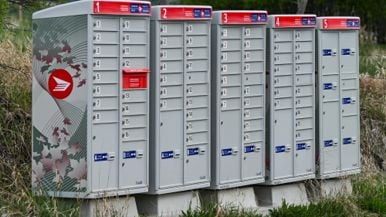 Canada Post moves one step closer to cancelling home mail delivery