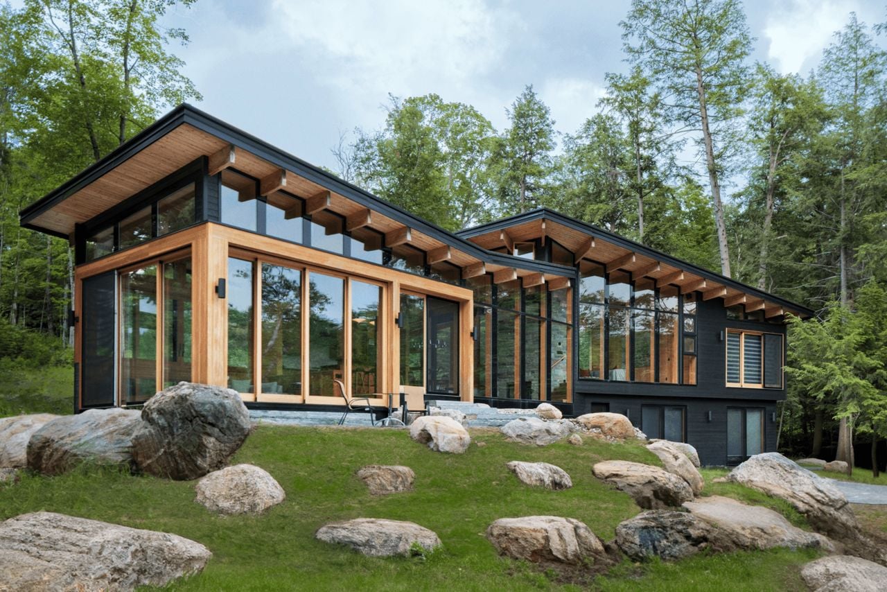 Heated Rivalry fans were surprised to see the $12,000 security deposit required to rent "the cottage"