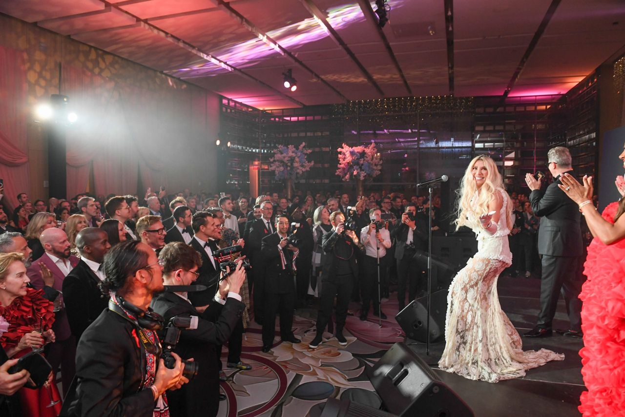 Sylvia Mantella onstage