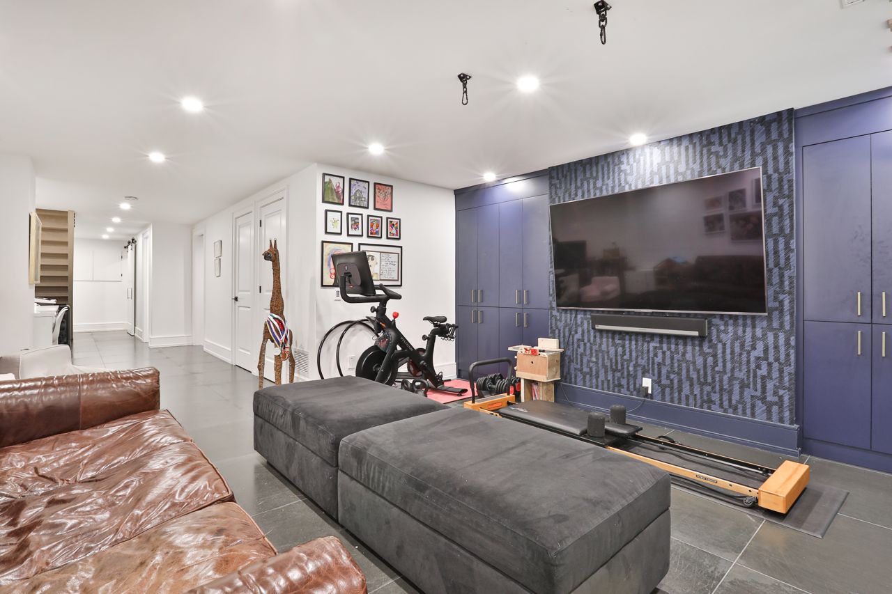 toronto-life-real-estate-ski-lodge-cottage-mount-pleasant-east-17 $3 million for what looks like a ski chalet in the middle of Mount Pleasant