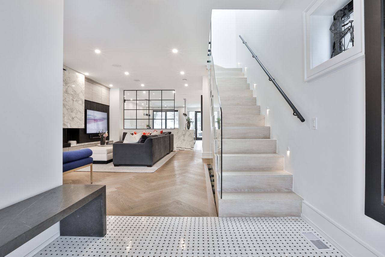 toronto-life-real-estate-ski-lodge-cottage-mount-pleasant-east-2 $3 million for what looks like a ski chalet in the middle of Mount Pleasant